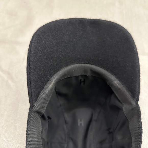 Hermes hat - Picture 6 of 7